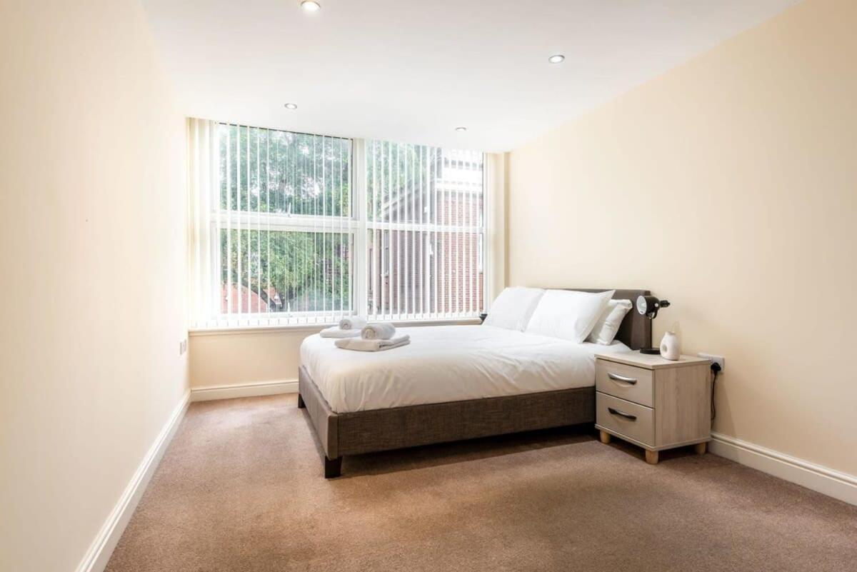 Bright 1 Bedroom Budget Flat In Central Pontefract Exterior foto